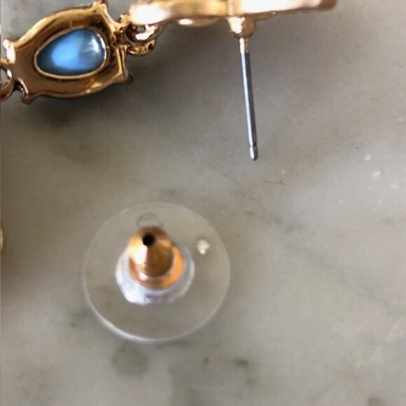 BETSEY JOHNSON Butterfly Rhinestone Gold Tone Blue Green Dangle Post Ear… - Picture 12 of 14